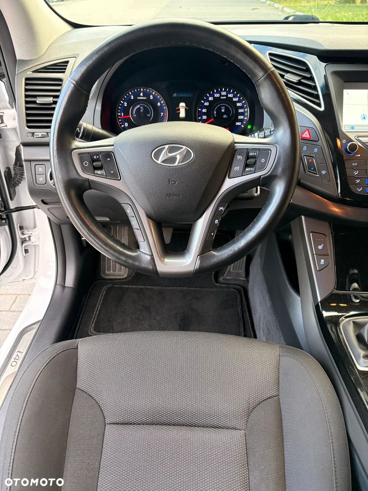 Hyundai i40 1.6 GDI Comfort + - 23
