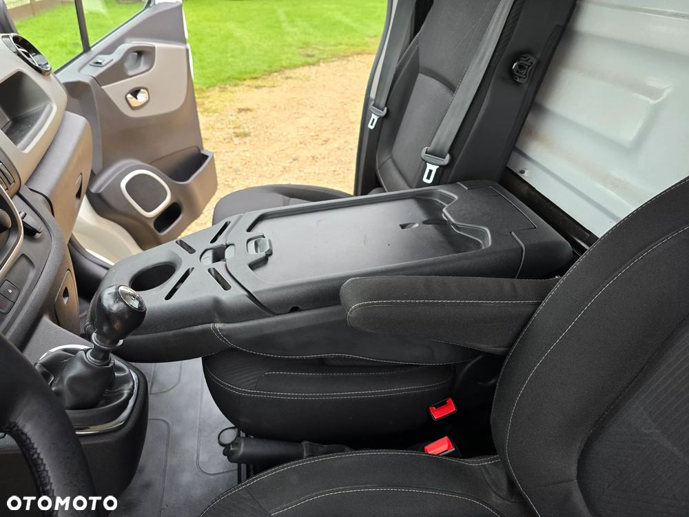 Renault TRAFIC - 26