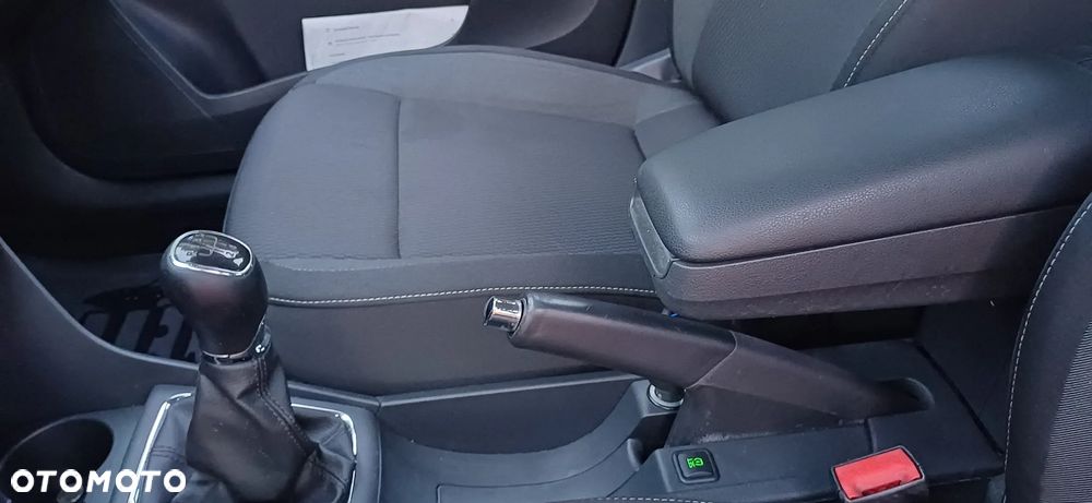 Skoda RAPID Spb 1.6 TDI DPF Elegance - 14