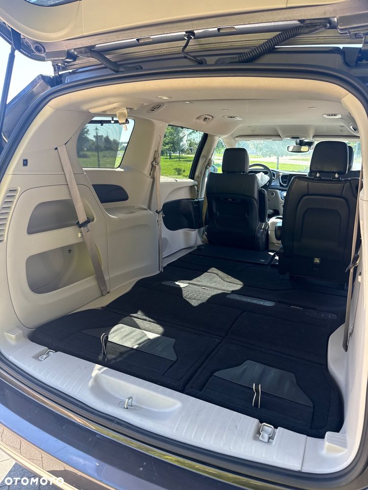 Chrysler Pacifica - 25