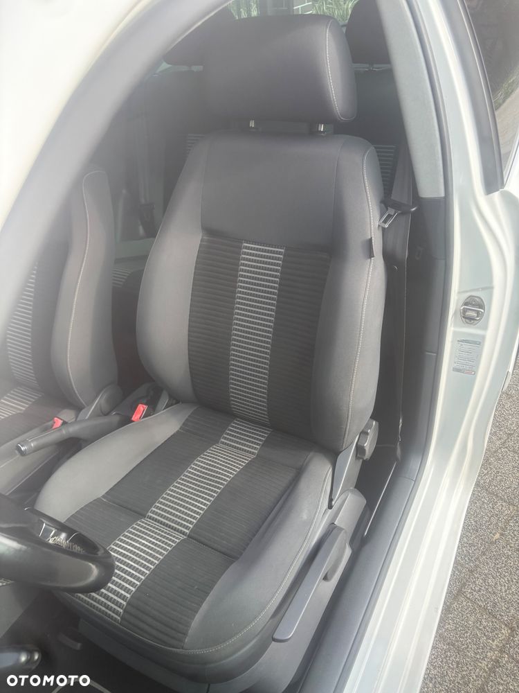 Volkswagen Polo 1.6 Sportline - 9