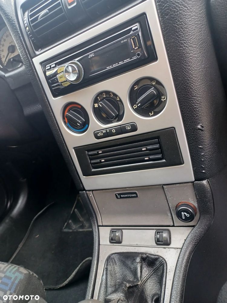 Opel Astra 2.2 Bertone - 23