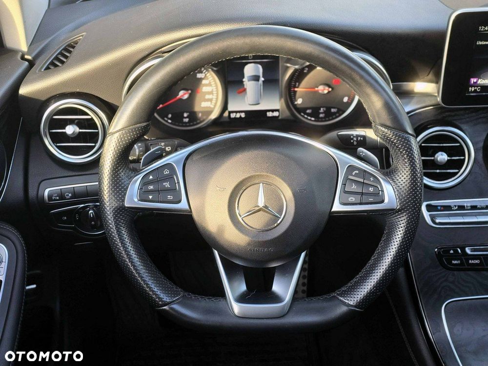 Mercedes-Benz GLC - 29