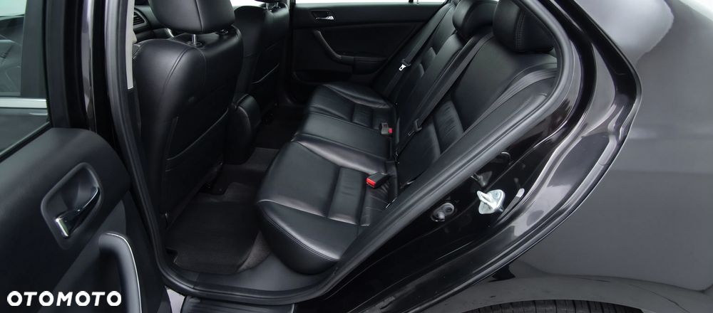 Honda Accord 2.4 Executive - 12