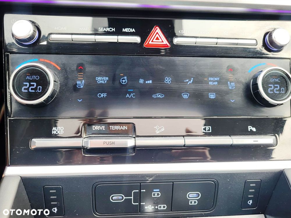 Hyundai Santa Fe 1.6 HEV 4WD SEVEN Signature - 18