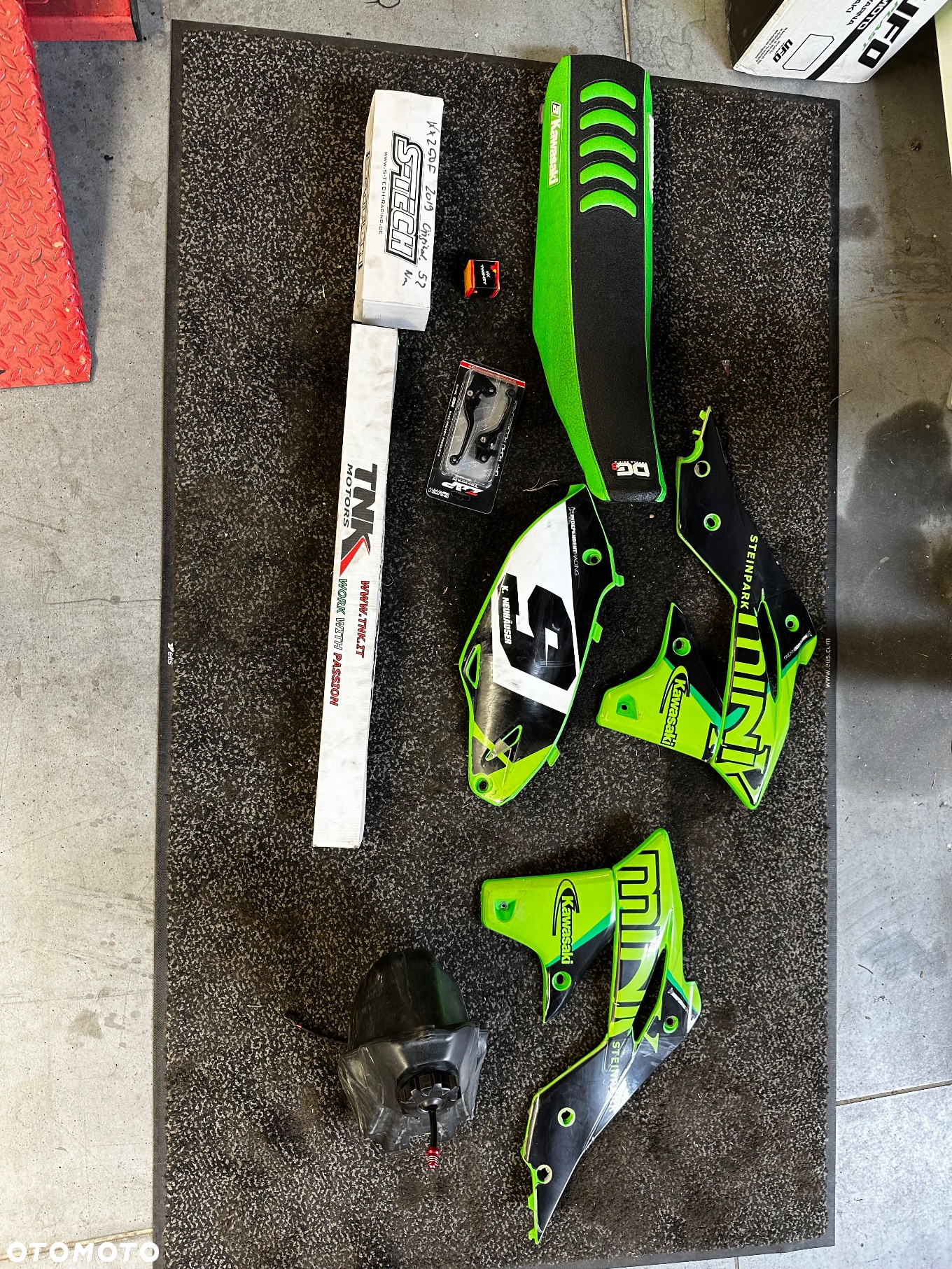 Kawasaki KX - 7