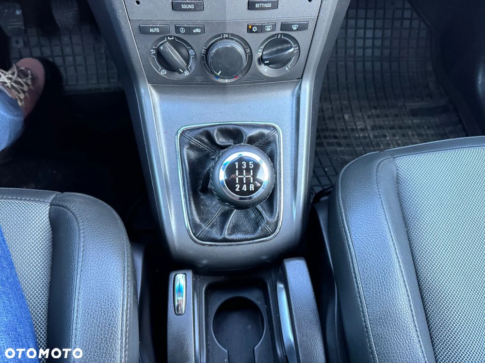 Opel Antara 2.0 CDTI Enjoy - 16