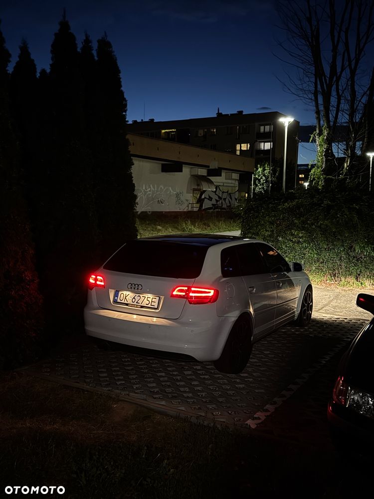 Audi A3 Sportback 1.8 TFSI S tronic S line Sportpaket Plus - 9