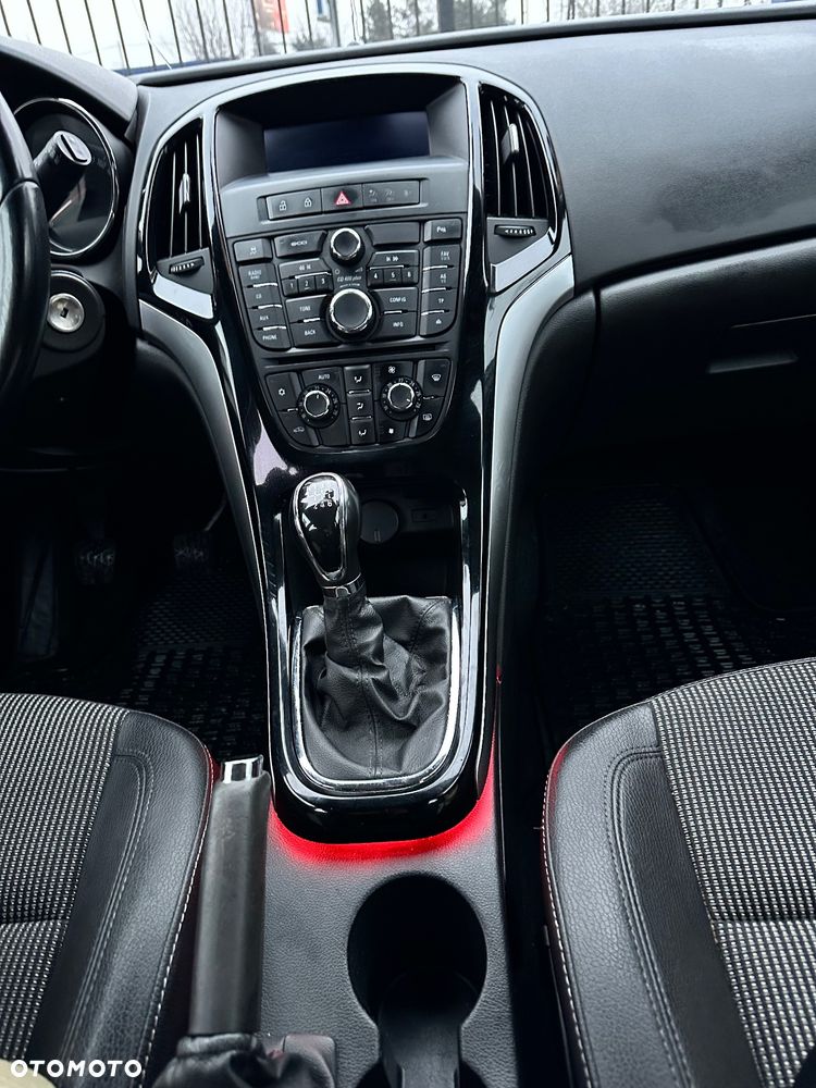Opel Astra 1.6 CDTI Sport - 9