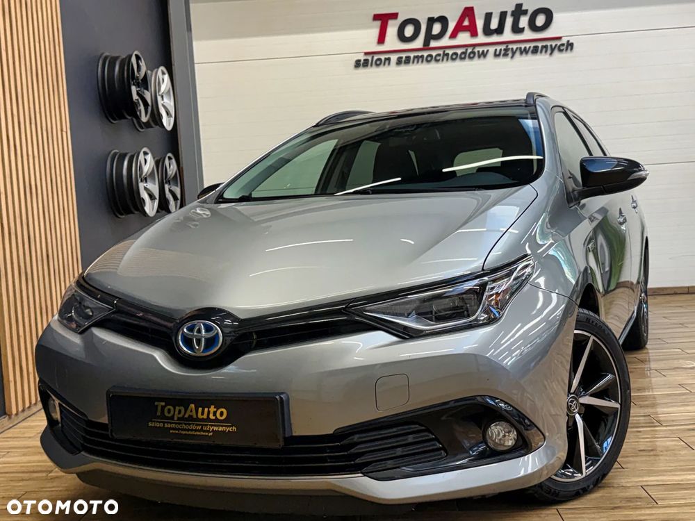 Toyota Auris 1.8 HSD Luna - 1