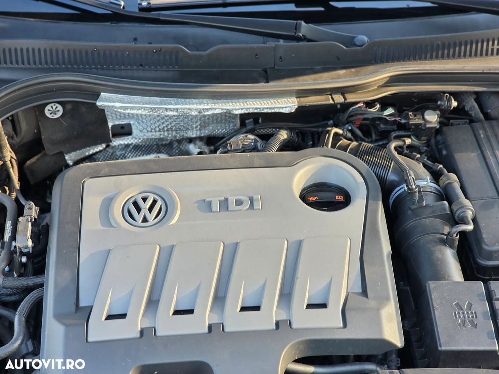 Volkswagen Passat CC 2.0 TDI DSG 4Motion BMT - 13