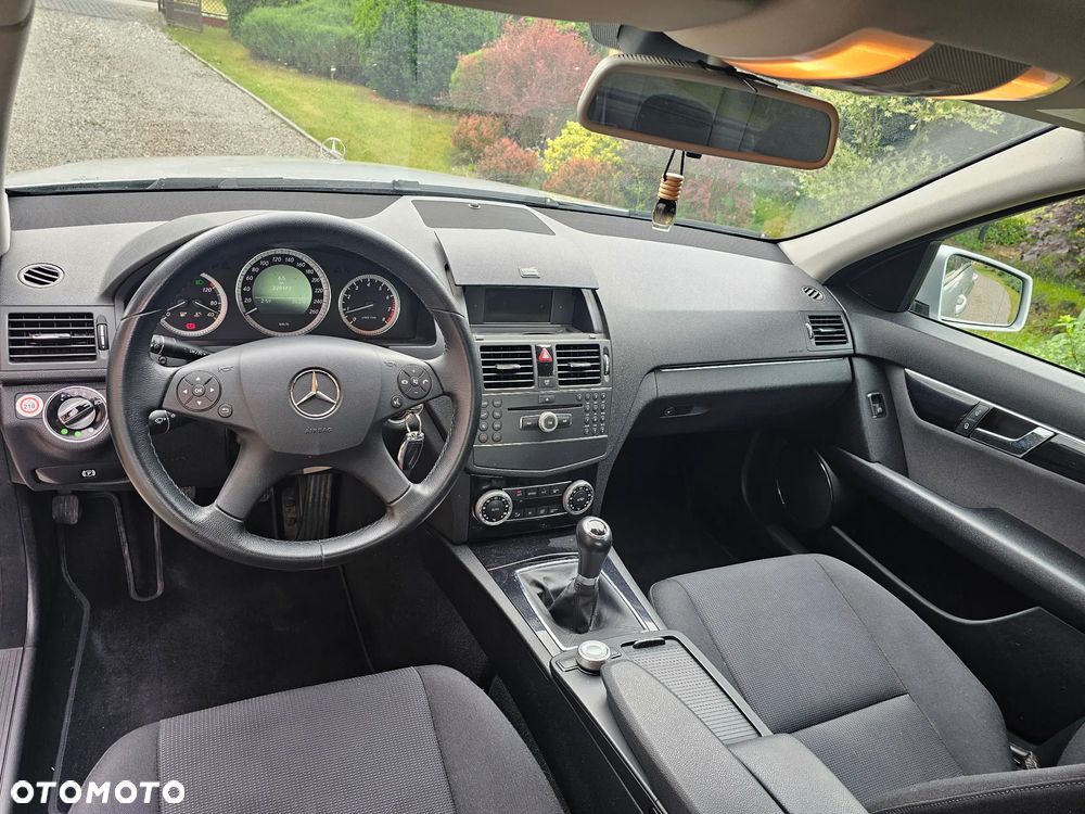 Mercedes-Benz Klasa C 180 Kompressor BlueEFFICIENCY - 7