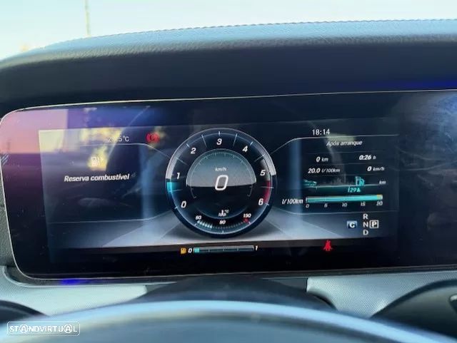 Mercedes-Benz E 220 d AMG Line - 26