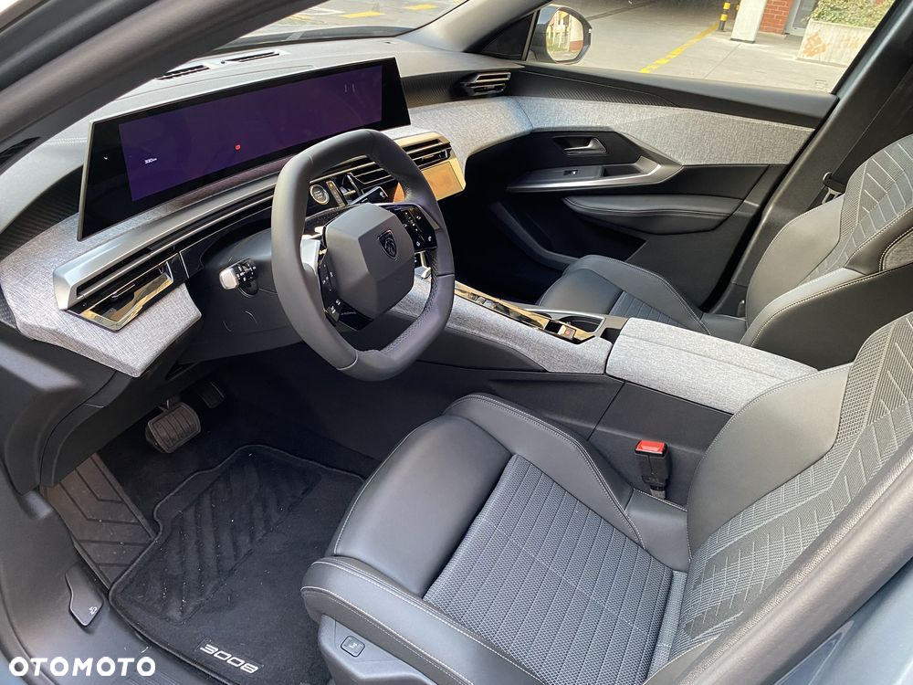 Peugeot 3008 1.2 PureTech mHEV Allure e-DCS6 - 11