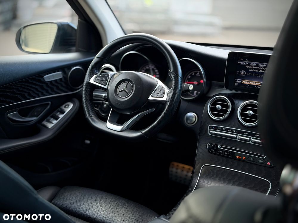 Mercedes-Benz GLC - 13