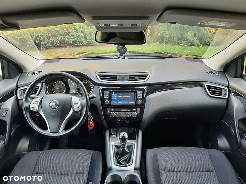 Nissan Qashqai 1.2 DIG-T N-Vision - 21