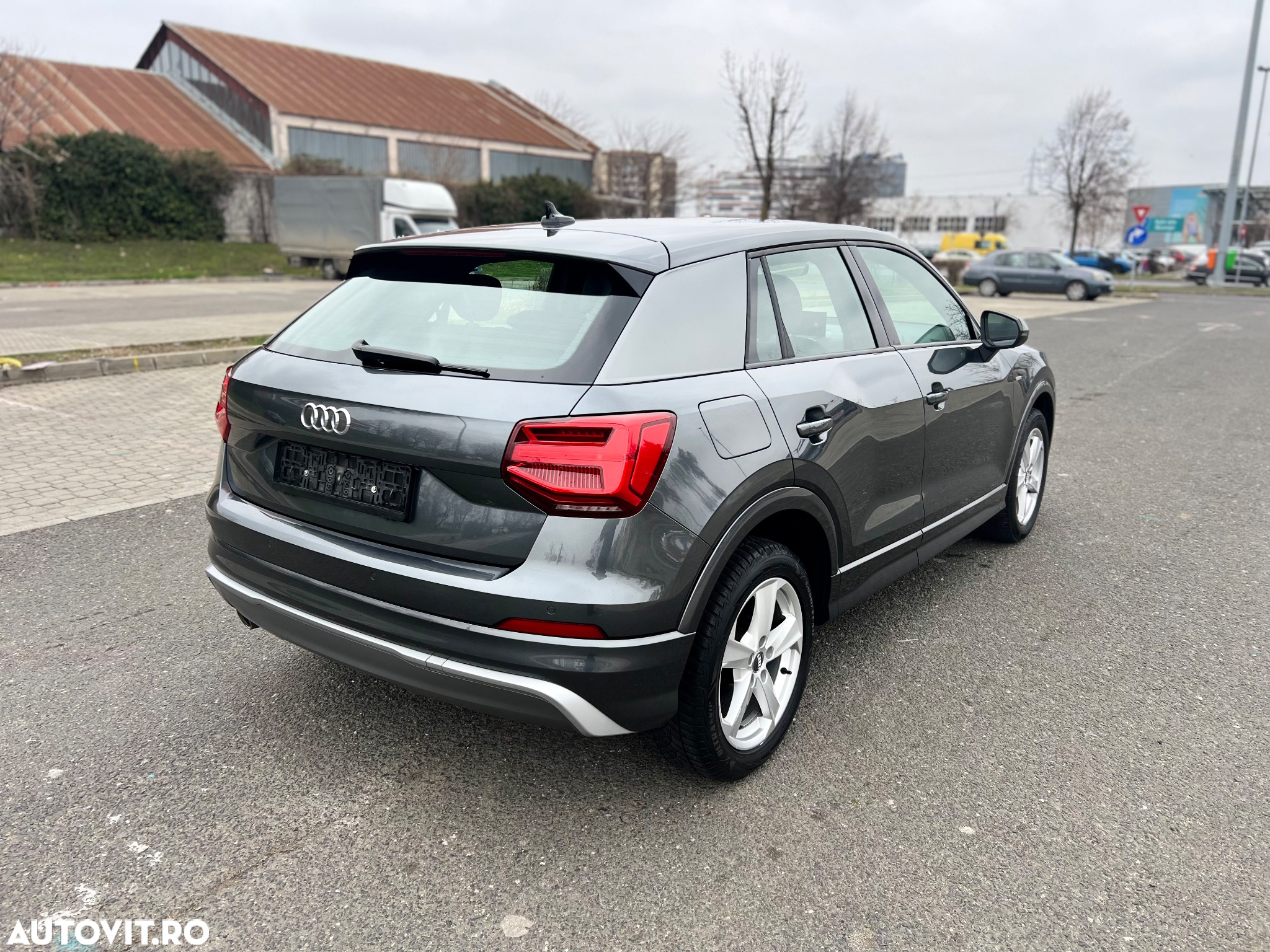Audi Q2 1.6 TDI S tronic sport - 5