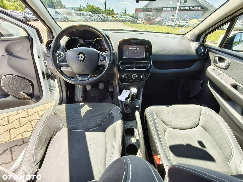 Renault Clio - 12