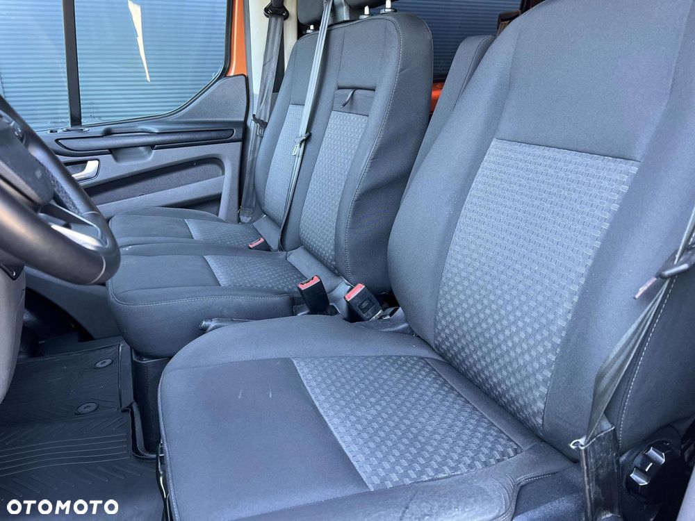Ford Transit Custom - 11