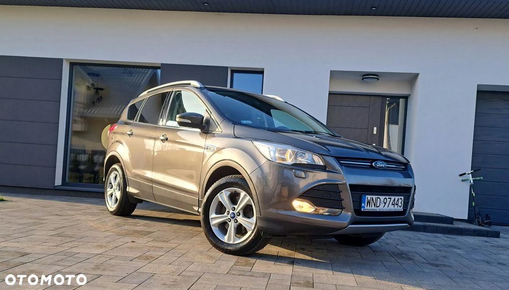 Ford Kuga - 1