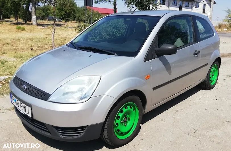Ford Fiesta 1.3i - 1