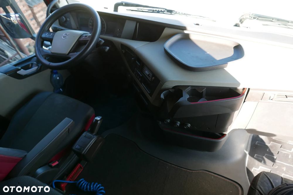 Volvo FH4 460 EURO 6 STANDARD AUTOMAT SALON PL KLIMA POSTOJOWA - 6