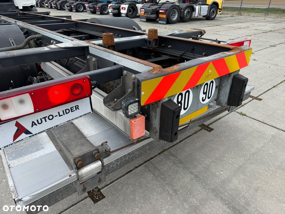 Renault D 380 / POD KONTENERY / WINDA / DO ZABUDOWY / PRZÓD TYŁ PODUSZKA / SYPIALNA / SPROWADZONY / STAN BDB / / / - 18