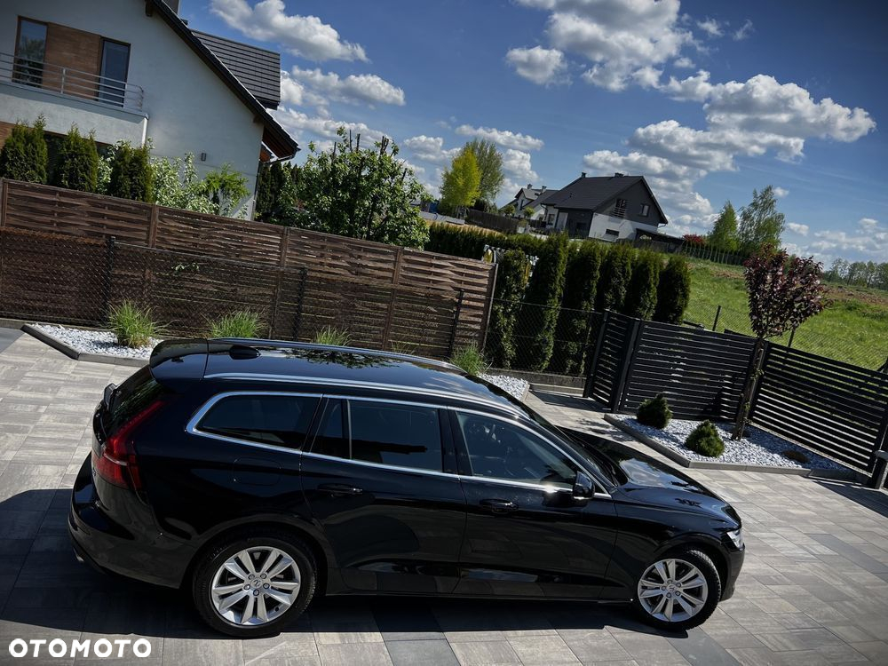 Volvo V60 T4 Momentum Pro - 13