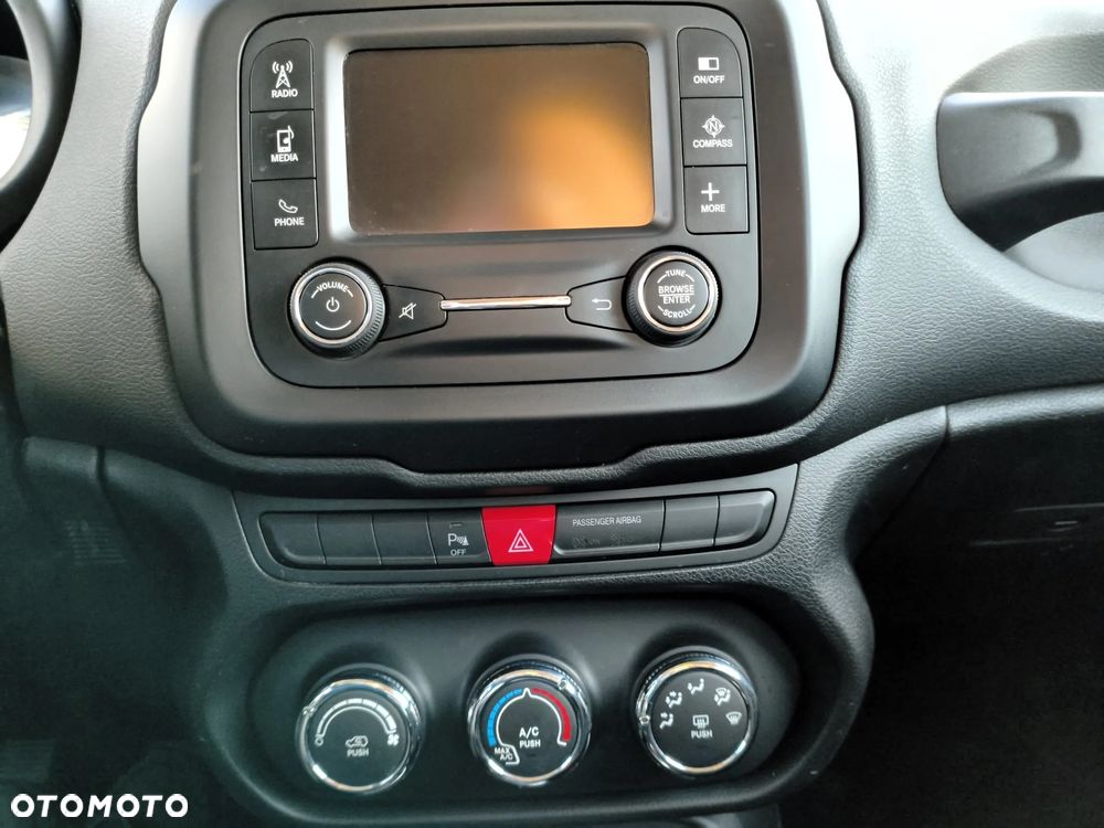 Jeep Renegade 1.4 MultiAir Longitude - 19
