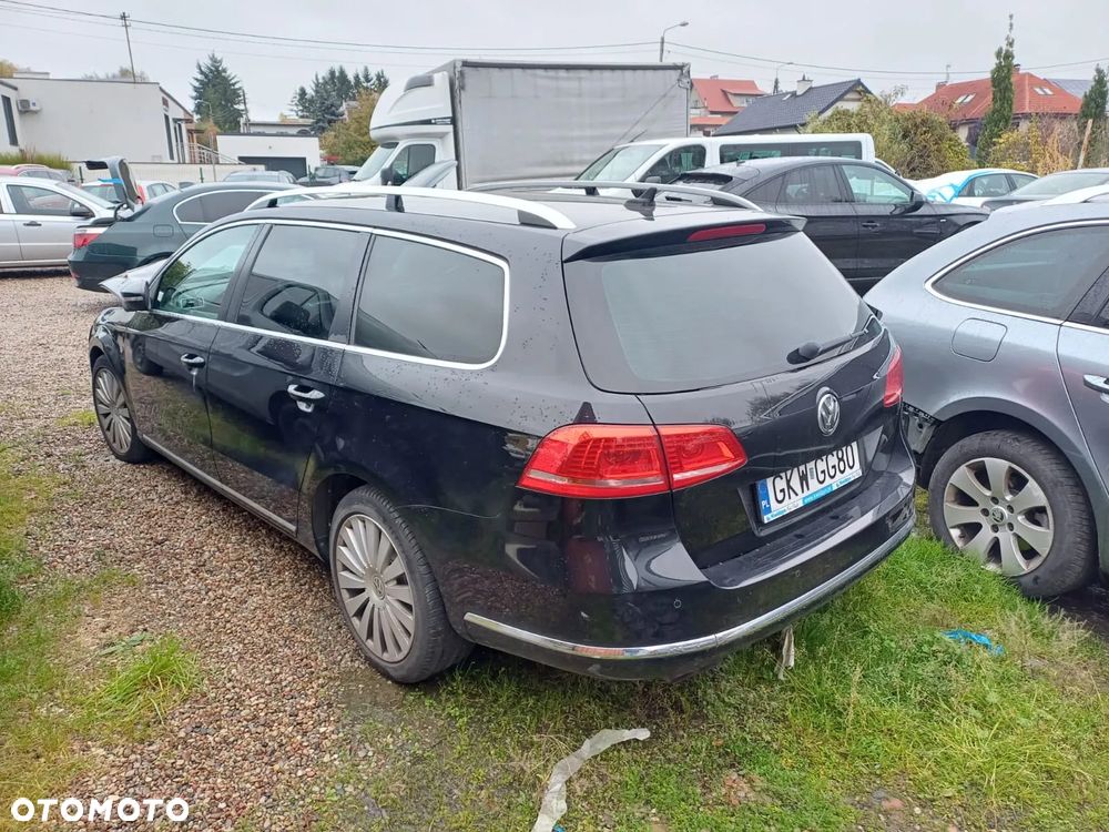 Volkswagen Passat - 4