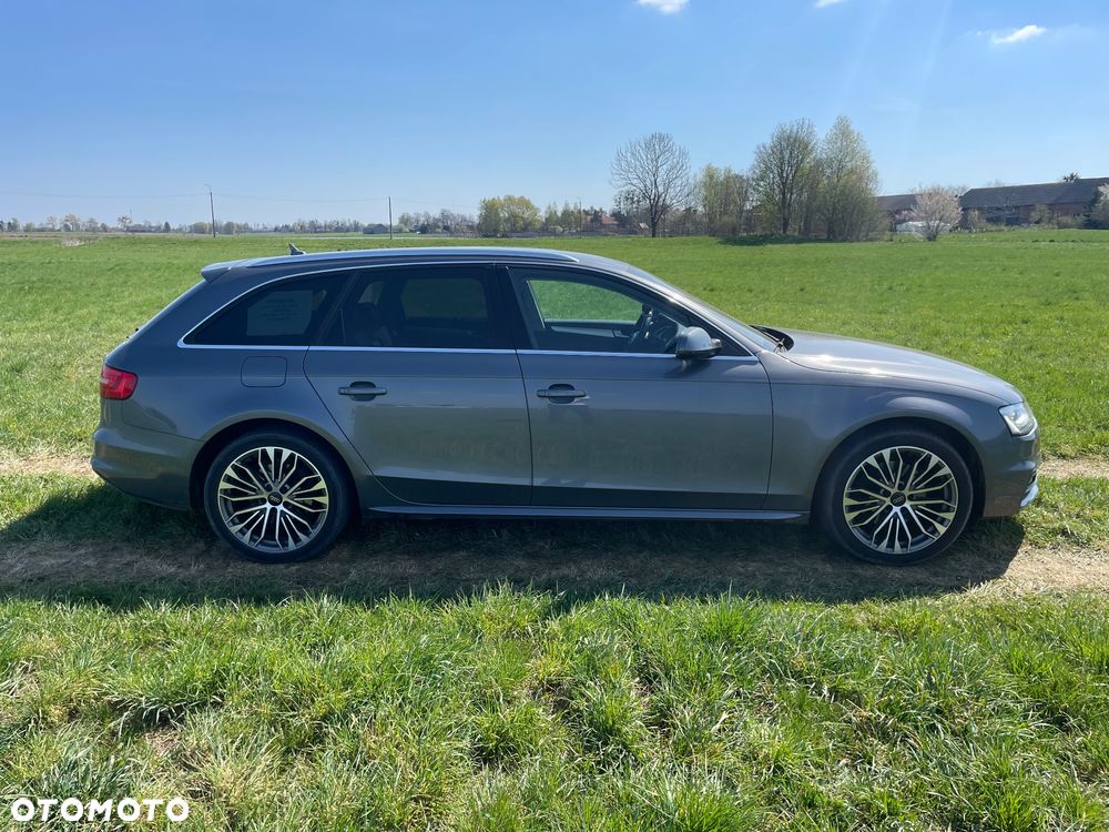 Audi A4 Avant 1.8 TFSI S line Sportpaket - 4