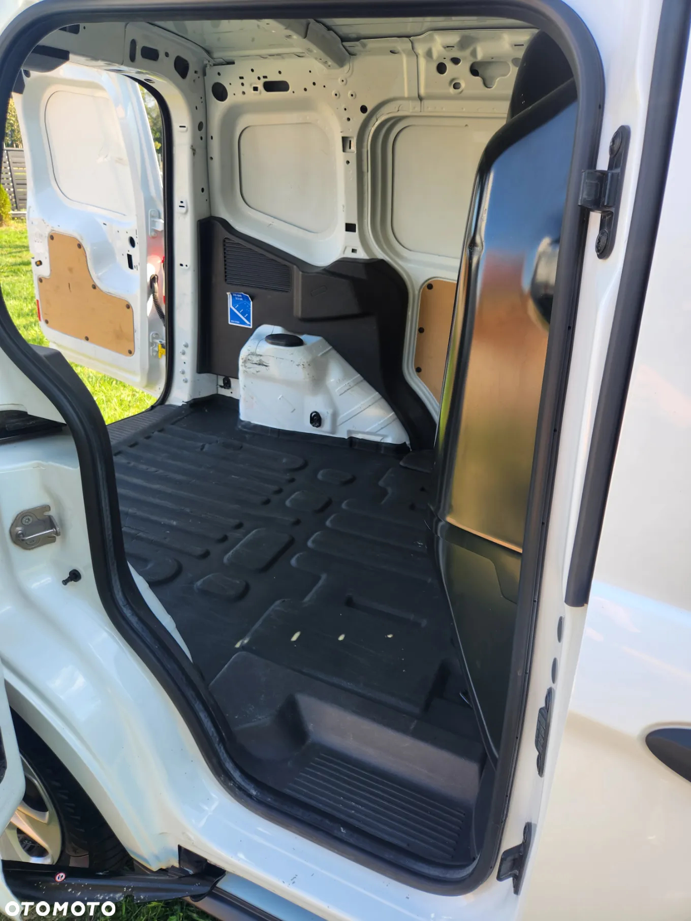 Ford TRANSIT COURIER - 8