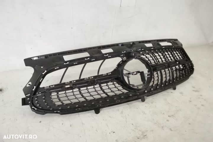 Grila Centrala AMG Radiator Cu Camera Originala In Stare Buna Mercedes - 1