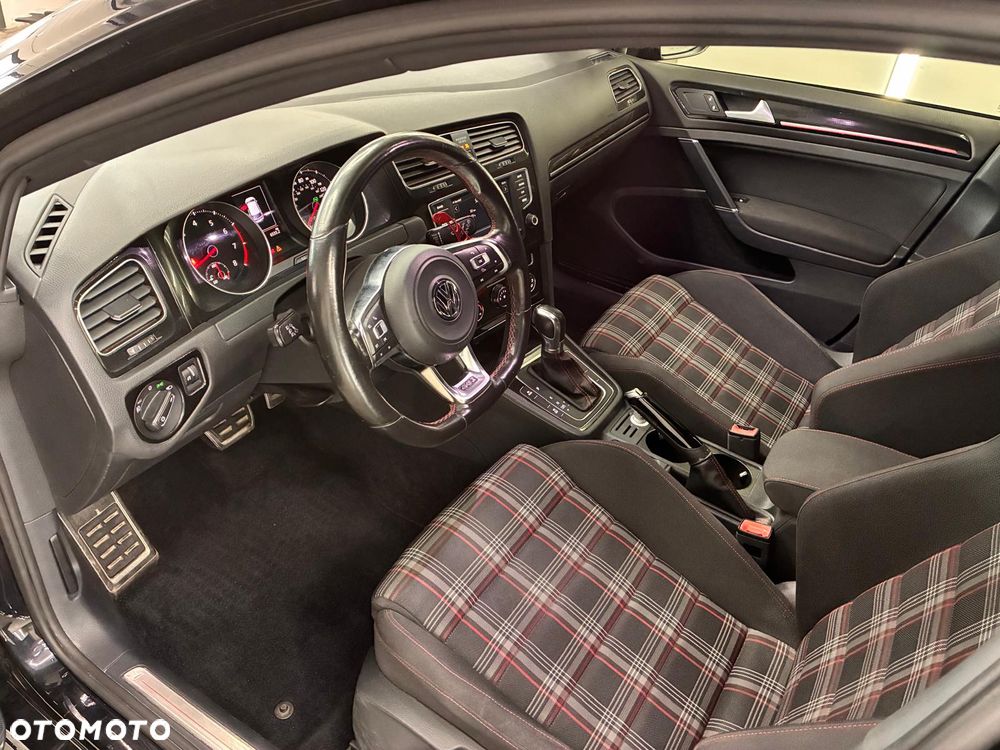 Volkswagen Golf 2.0 TSI GTI DSG - 8
