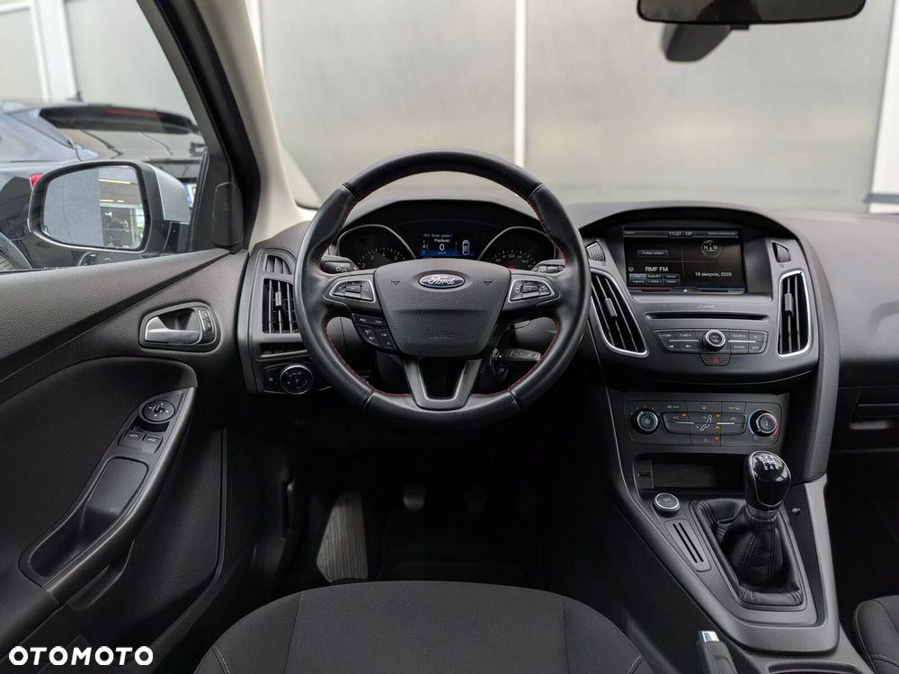 Ford Focus 1.6 Platinium X - 17