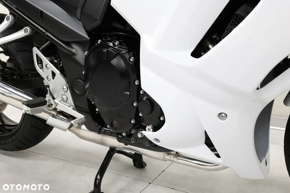 Suzuki GSX - 29