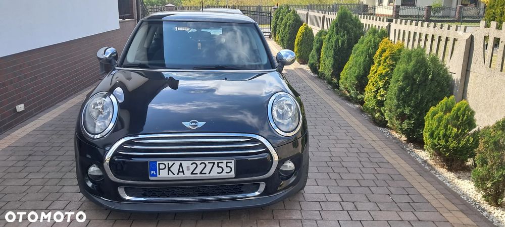 MINI Cooper Standard - 1