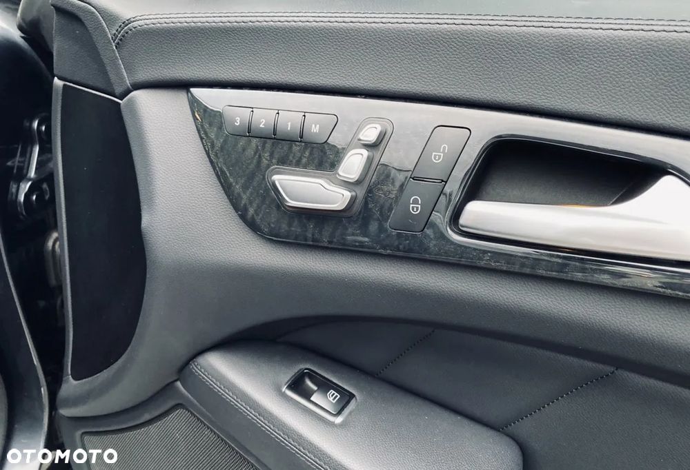 Mercedes-Benz CLS - 12