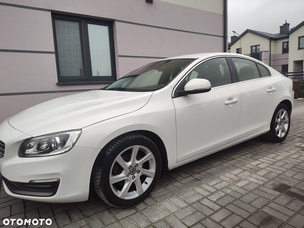 Volvo S60 D3 Momentum - 8