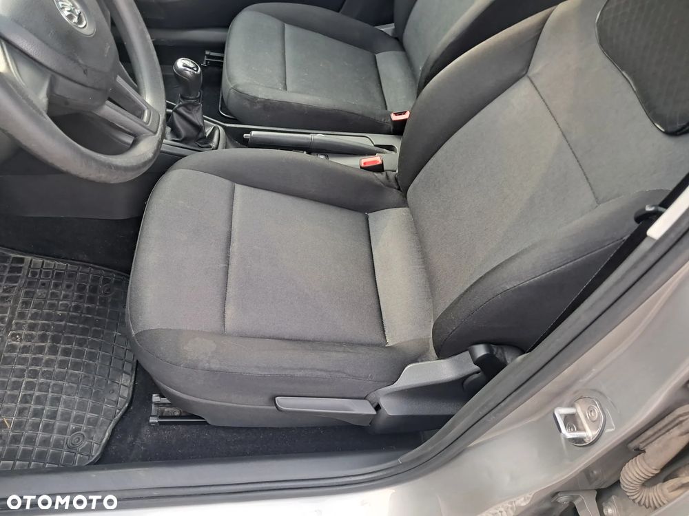 Skoda RAPID 1.2 TSI Active - 11