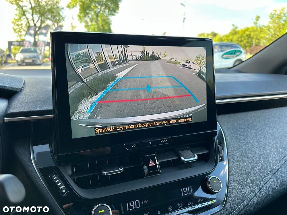 Toyota Corolla 1.8 Hybrid Comfort - 18