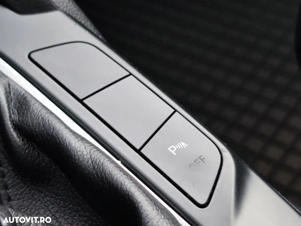 Ford Focus 1.0 EcoBoost Trend - 24