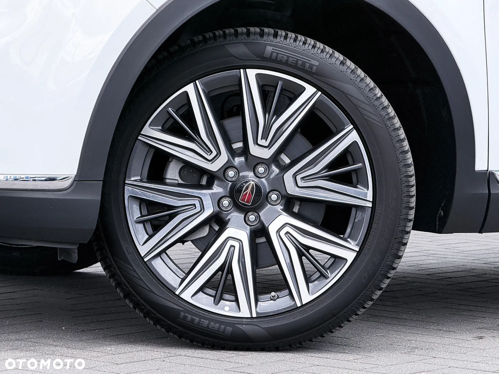 Hongqi HS5 - 9