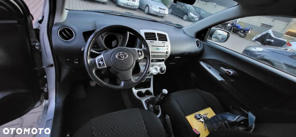 Toyota Urban Cruiser 1.33 4x2 Town+ - 5