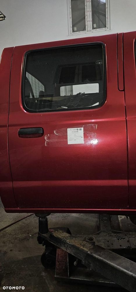 DRZWI PRAWE TYŁ NISSAN NAVARA D22 PICKUP - 1