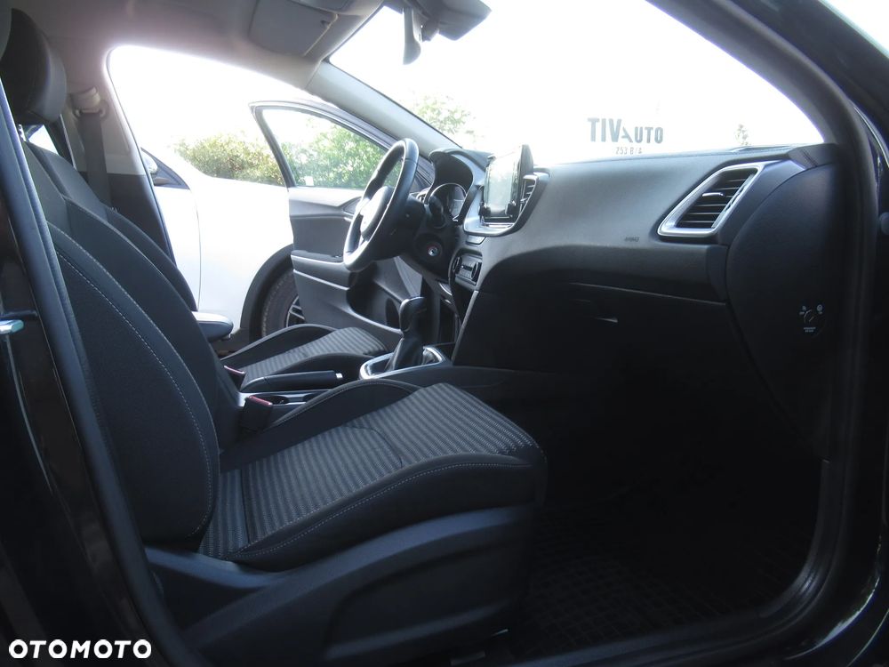Kia Ceed 1.5 T-GDI M - 9