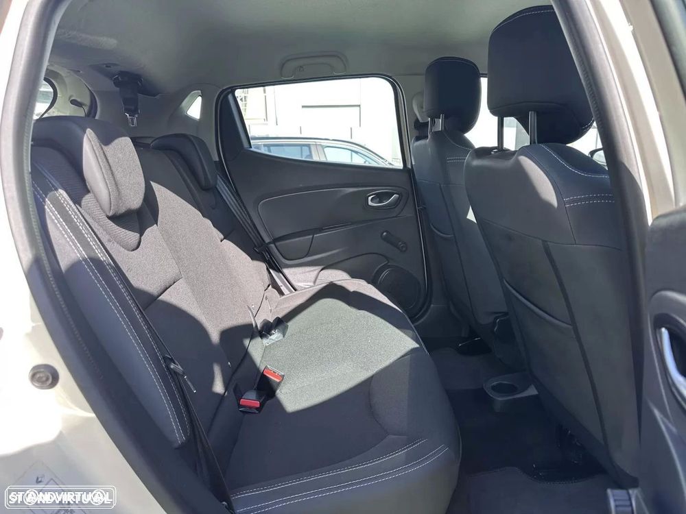 Renault Clio 0.9 TCe Limited Bi-Fuel - 37