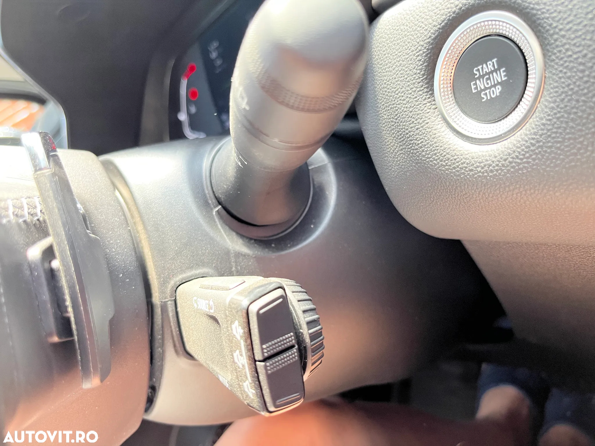 Renault Captur MHEV 140 EDC Techno - 25