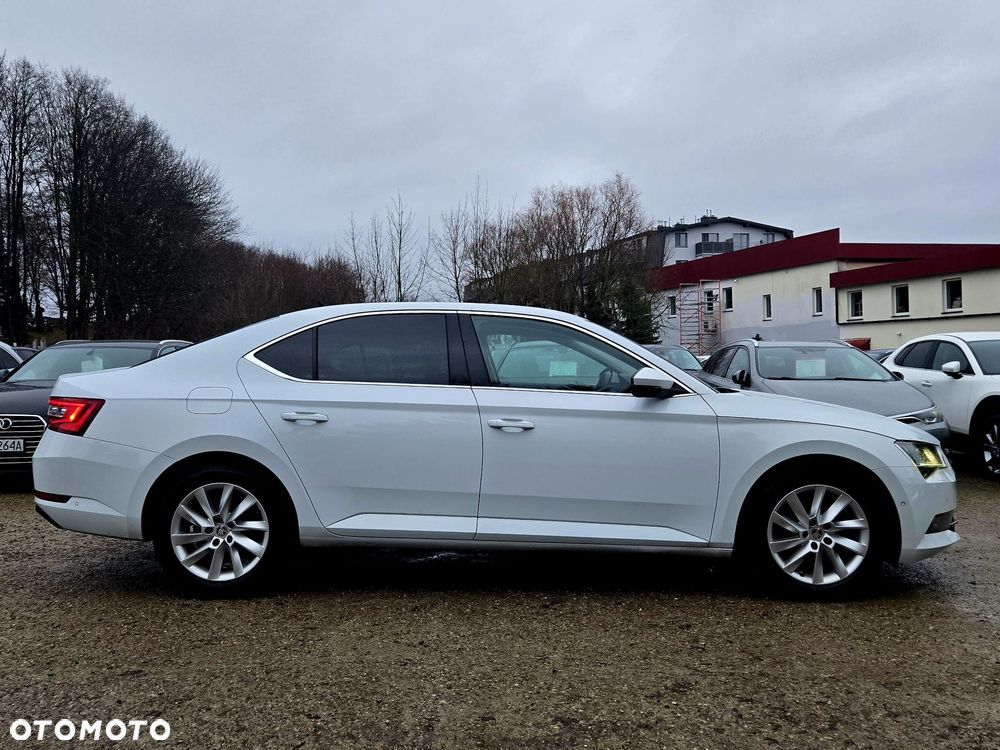 Skoda Superb 2.0 TDI DSG Style - 7