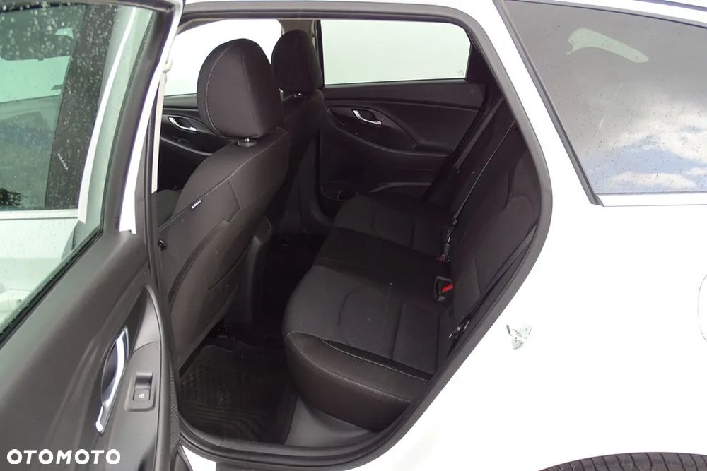 Hyundai i30 1.5 DPI Comfort - 14